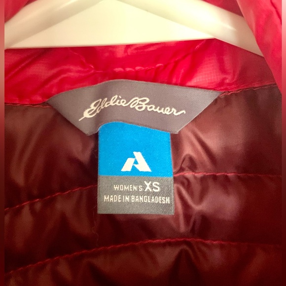 NWT EDDIE BAUER STORM DOWN VEST - Picture 6 of 8
